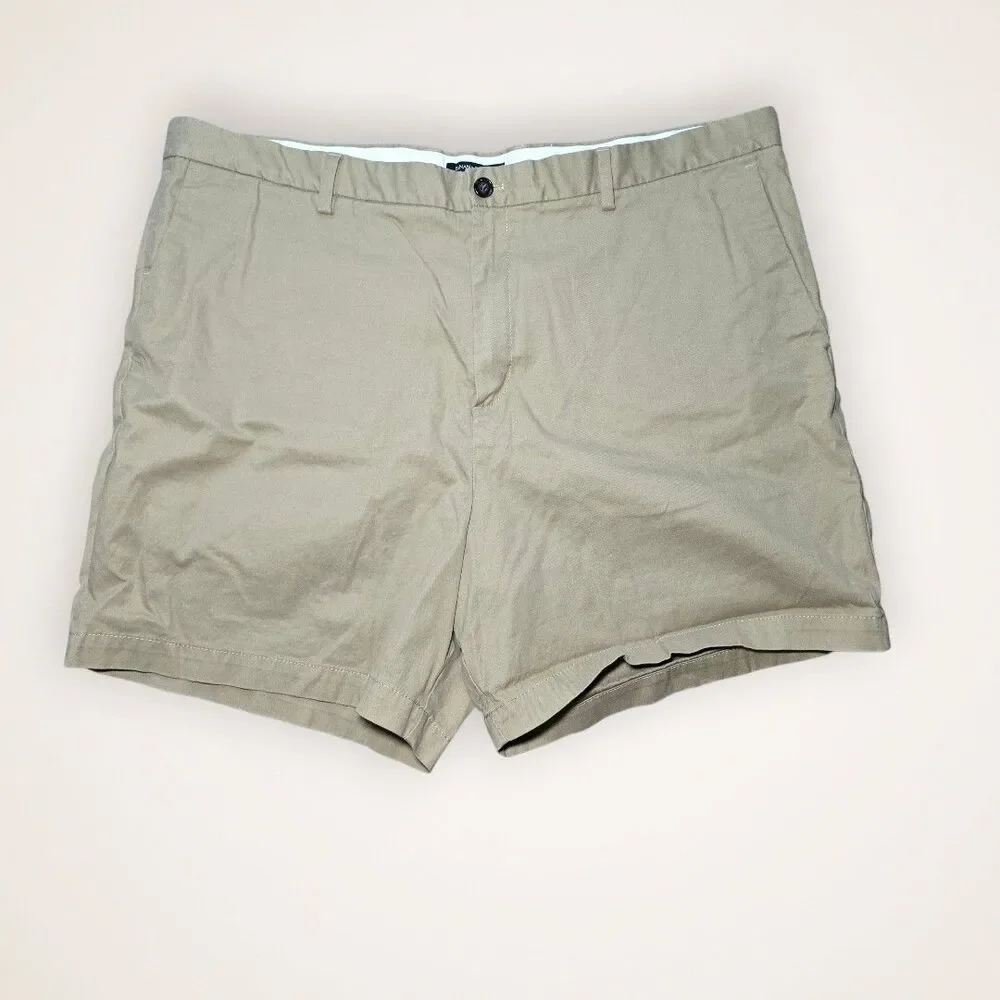 Banana Republic Men’s Aiden Shorts Size 44 Dark Khaki Chino
